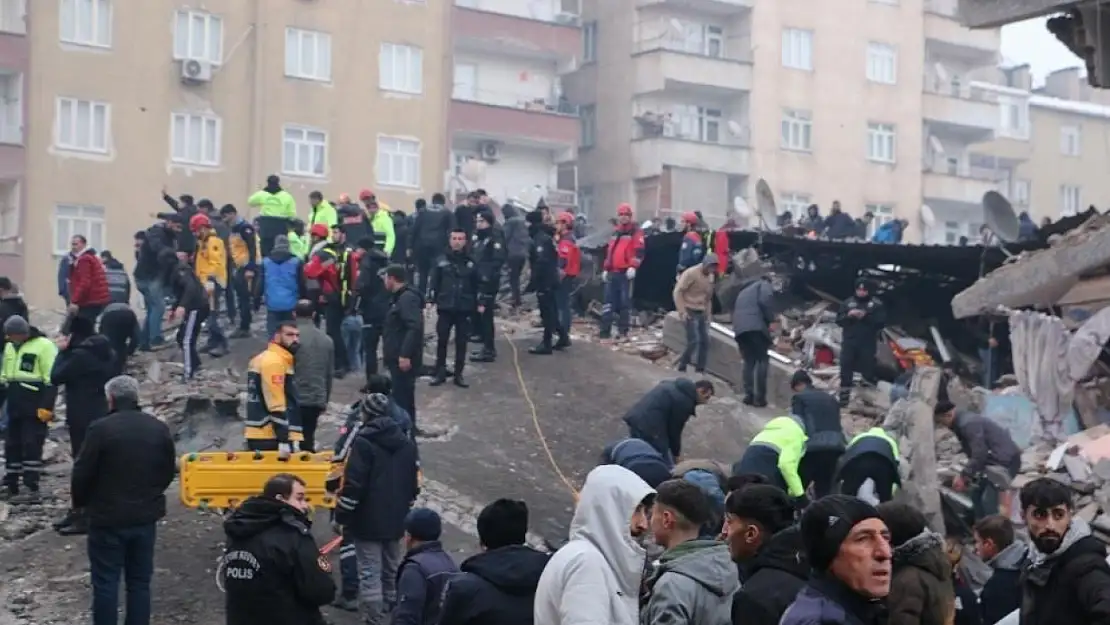 60 kişinin öldüğü Yoldaş Apartmanı'nda tutuklu sanığa verilen cezanın gerekçeli kararı açıklandı