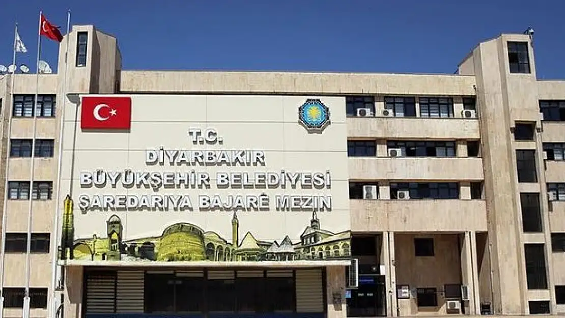 Diyarbakır Büyükşehir Belediyesinde personel kıyımı