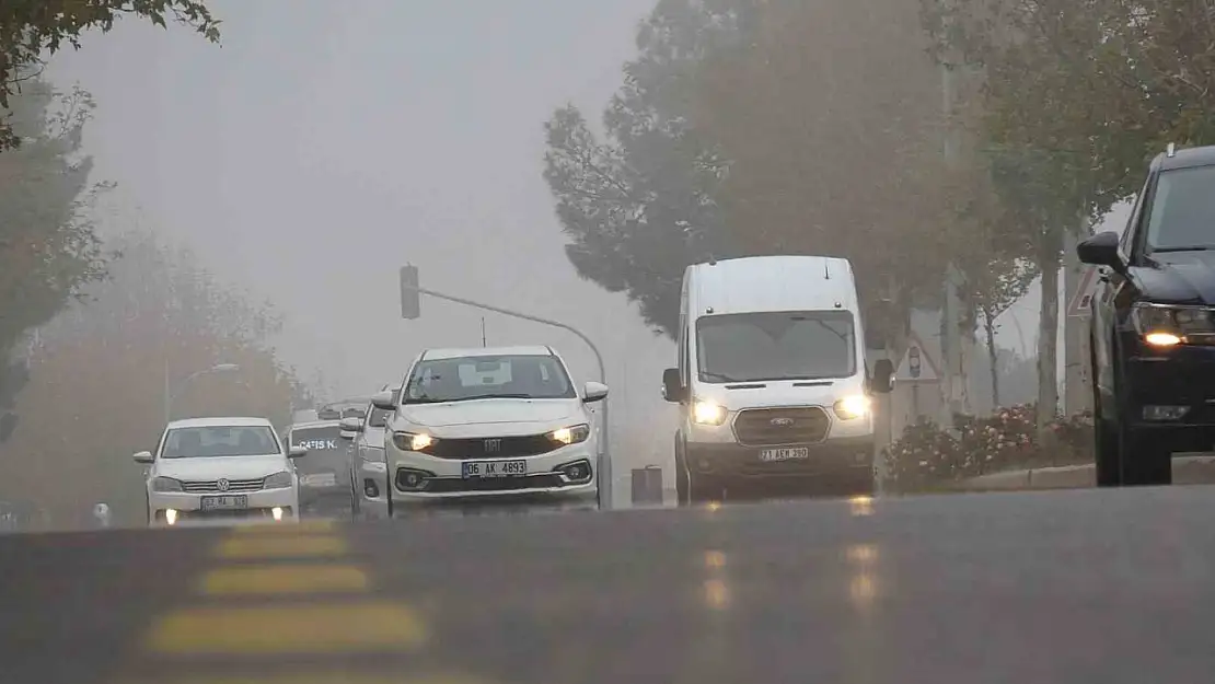 Diyarbakır'da 3 gündür sis etkili oluyor