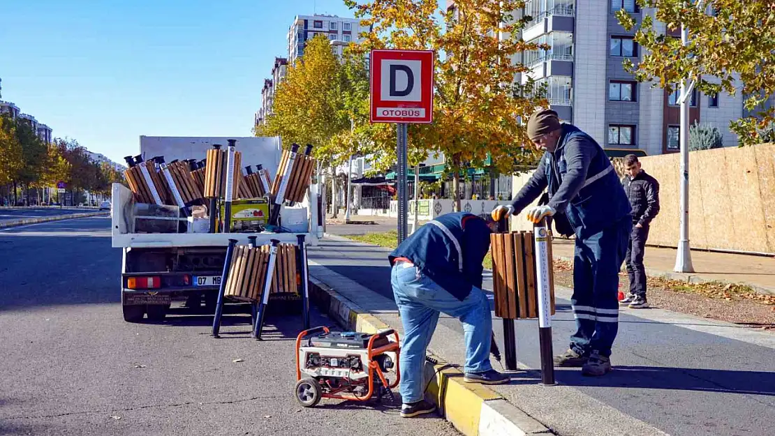 Diyarbakır'da ana arterlere 4 bin çöp kovası yerleştiriliyor