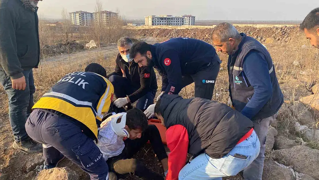 Diyarbakır'da otomobil takla attı: 3 yaralı