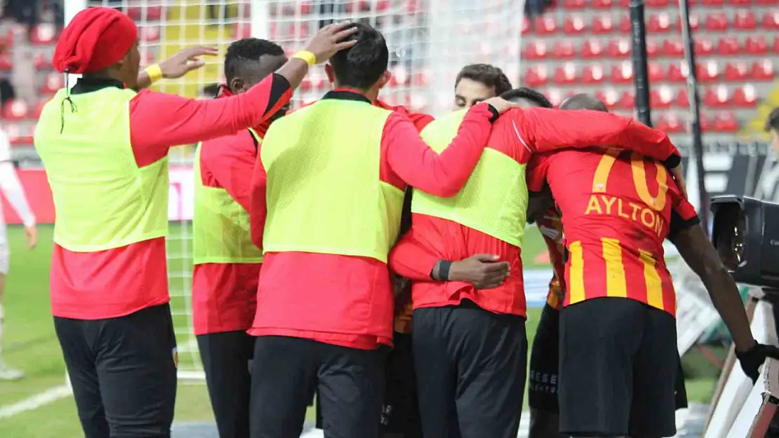 Trendyol Süper Lig: Kayserispor: 2 - Alanyaspor: 0 (Maç sonucu)