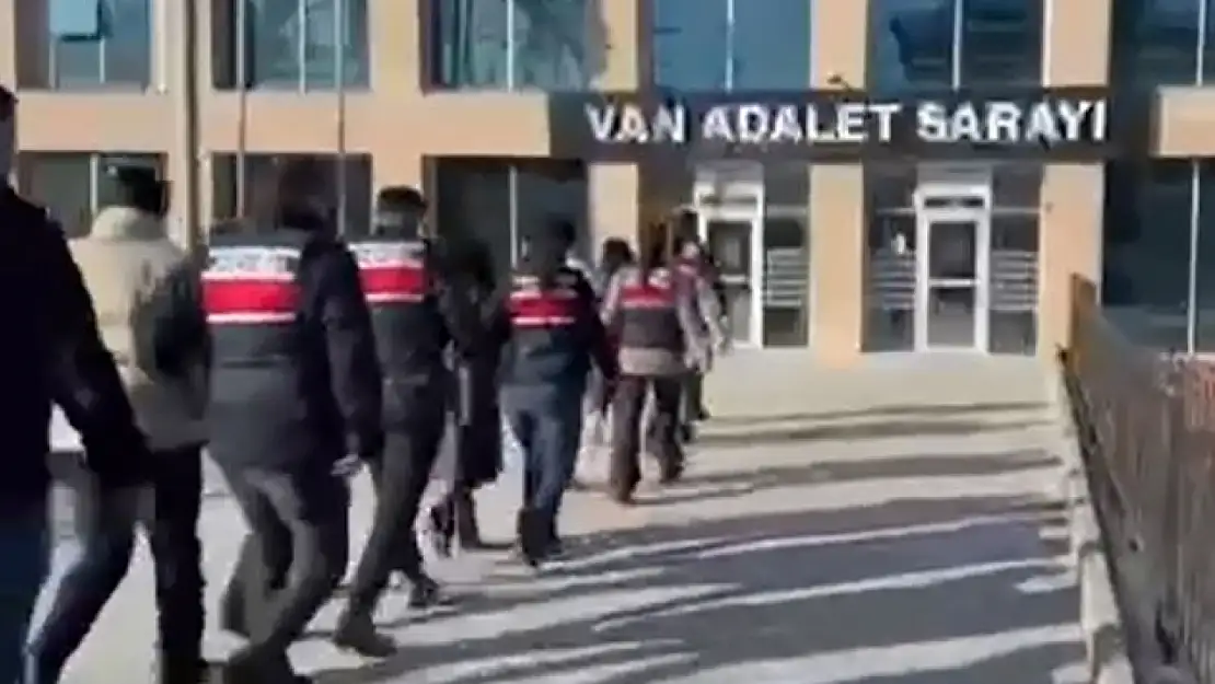 Van'da siber operasyon: 11 gözaltı